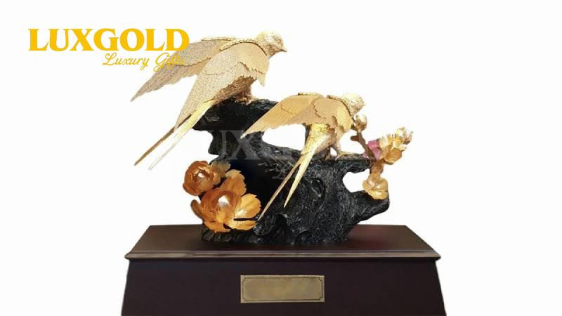 tuong-doi-chim-uyen-uong-ma-vang-2 (1) tuong-doi-chim-uyen-uong-ma-vang-2 (1)